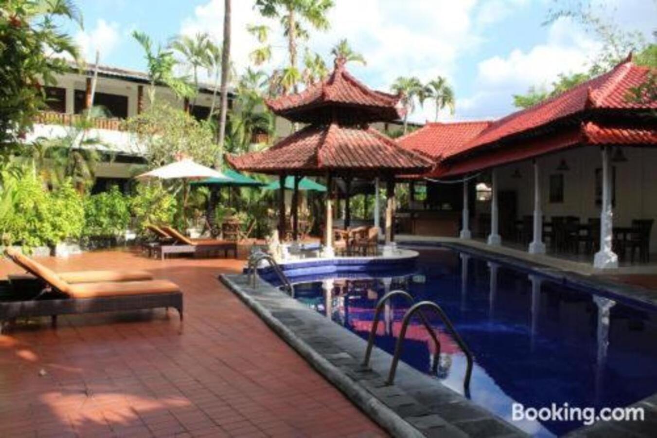 Sarinande Hotel