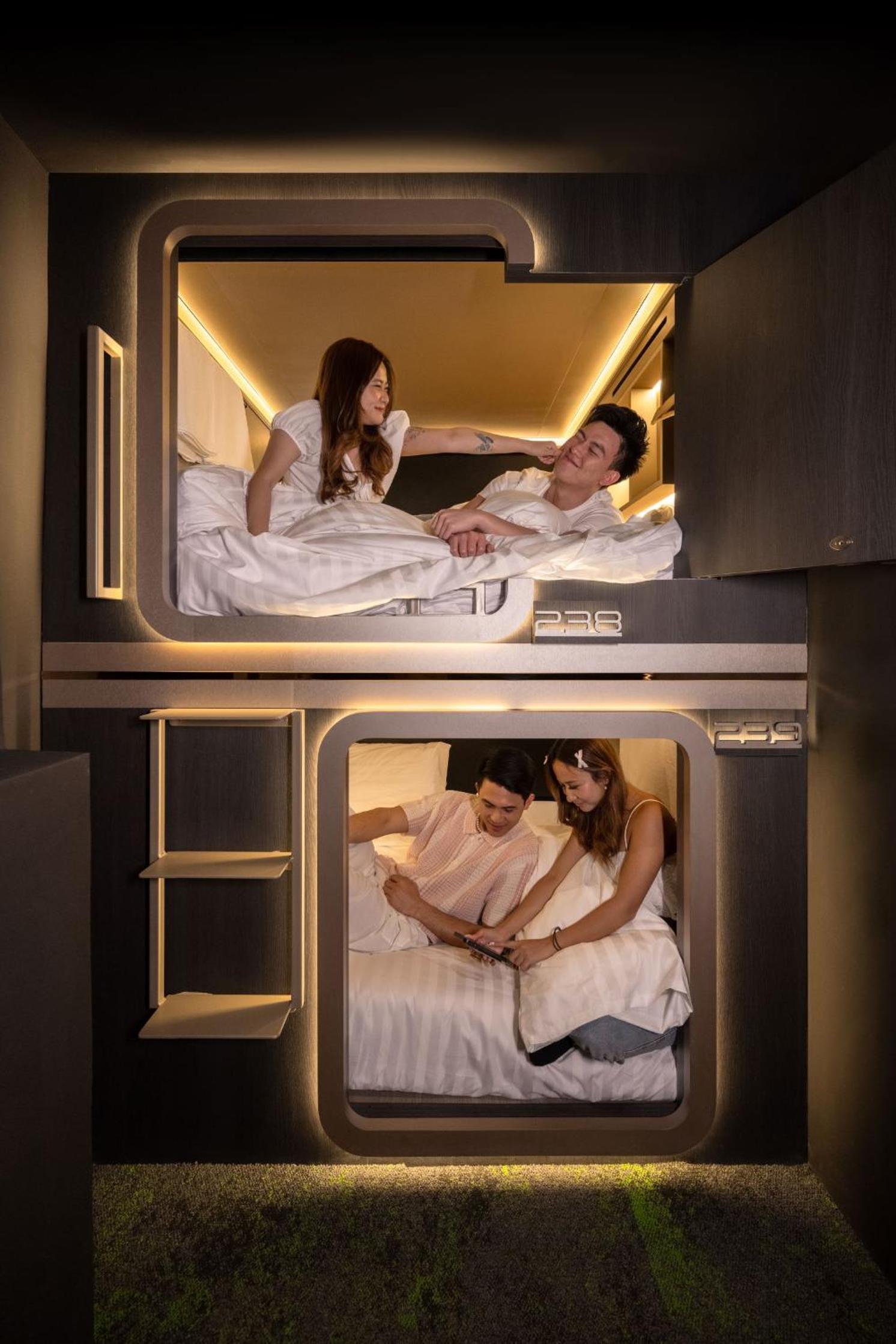 Cube Social Boutique Capsule Hotel at Boat Quay