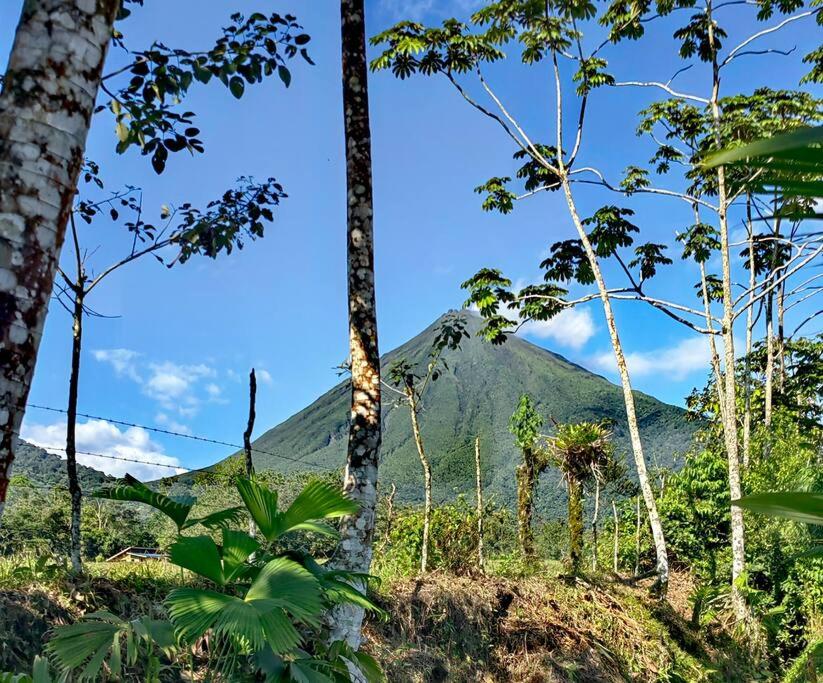 Despierta frente a Volcan Arenal en La Fortuna
