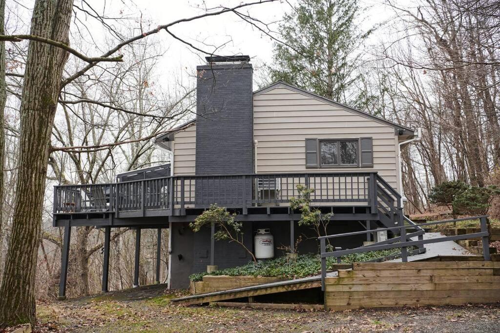 Hillside Hideaway