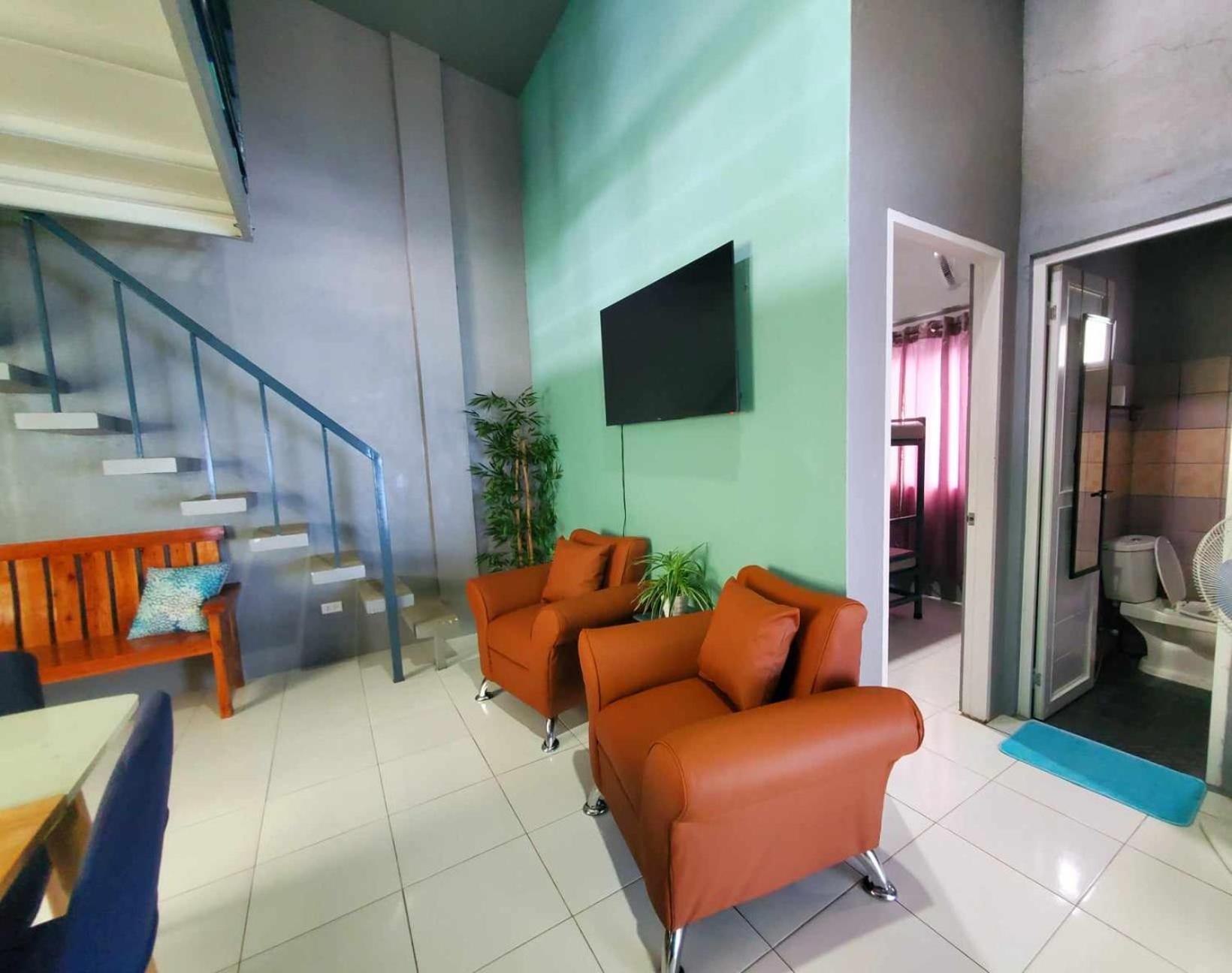 Hidden Palms Inn/Resort La Union