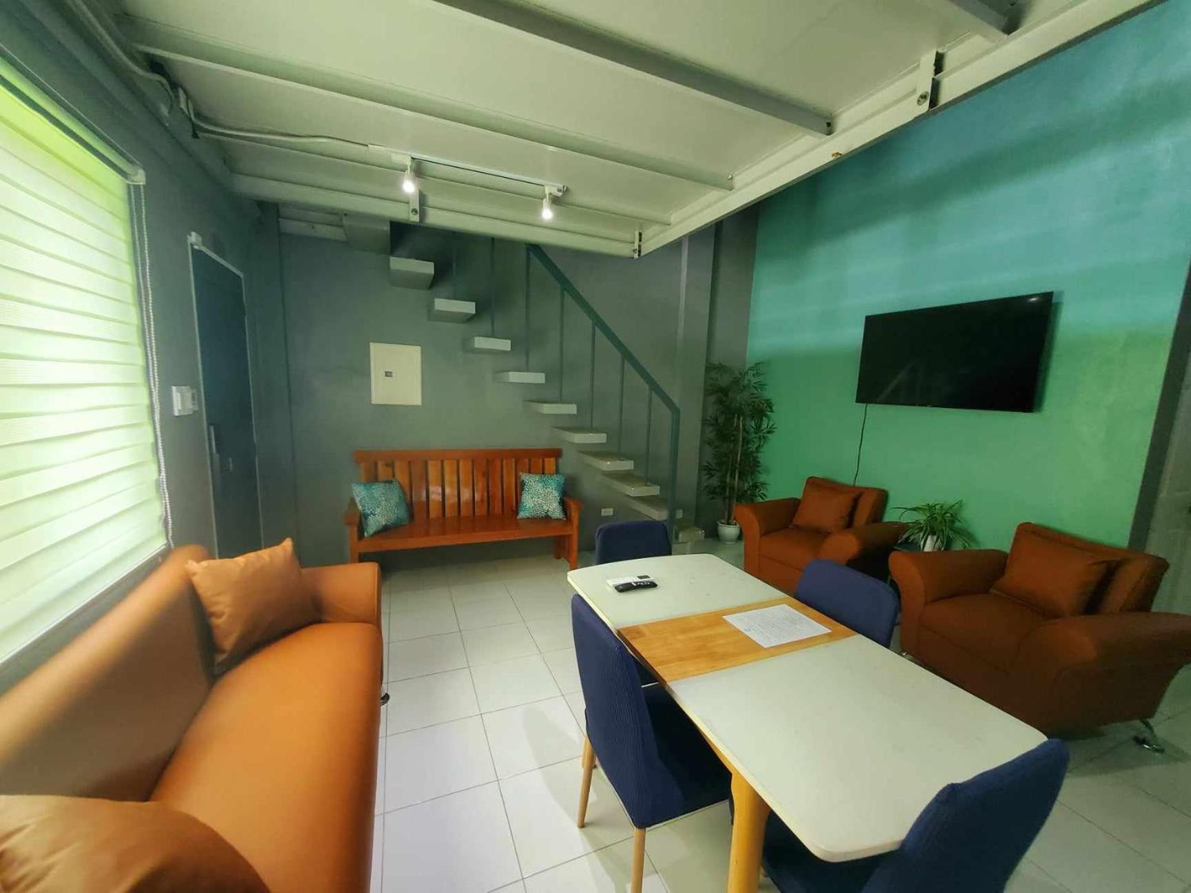 Hidden Palms Inn/Resort La Union