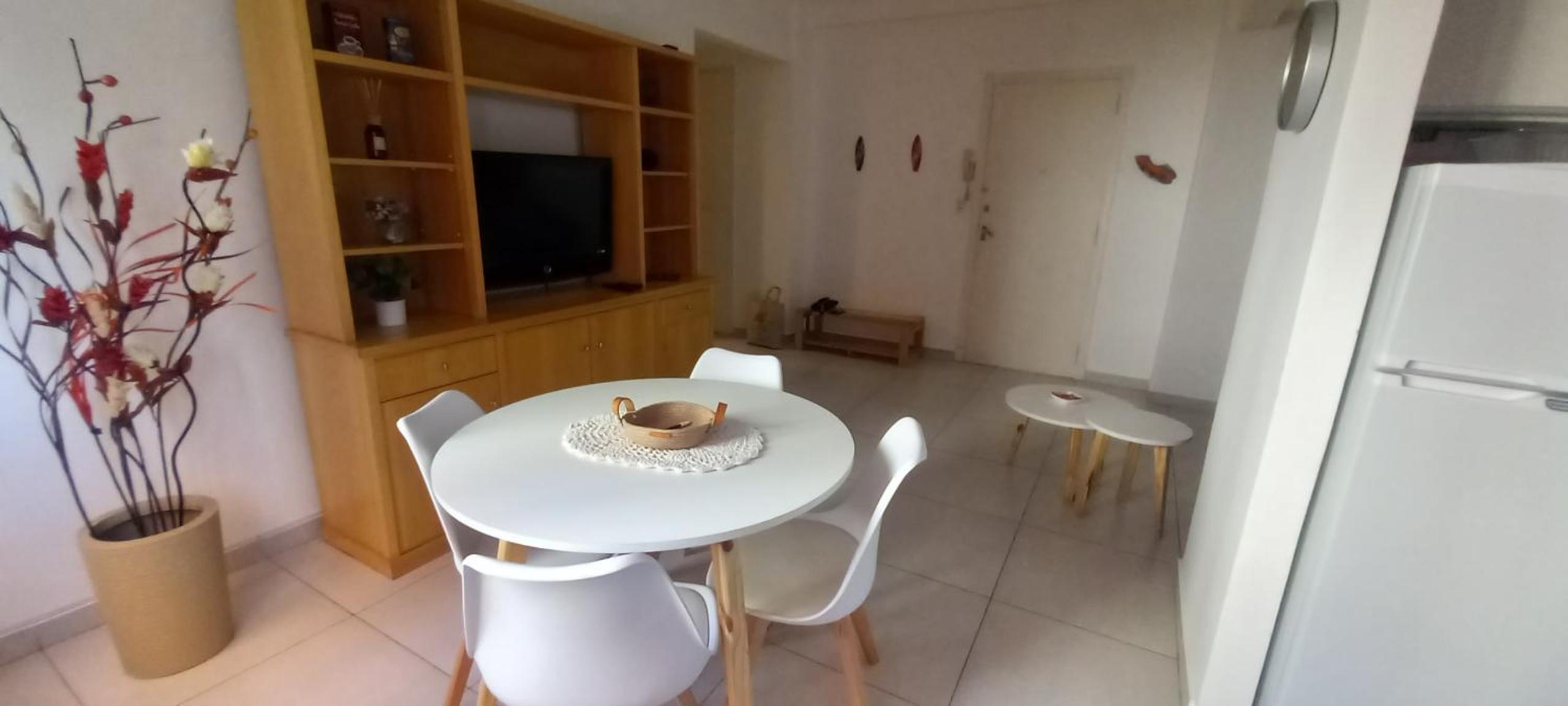 Playa Grande 2 ambientes en Peña y Alem, enero y febrero de sábado a sábado solo familias y parejas