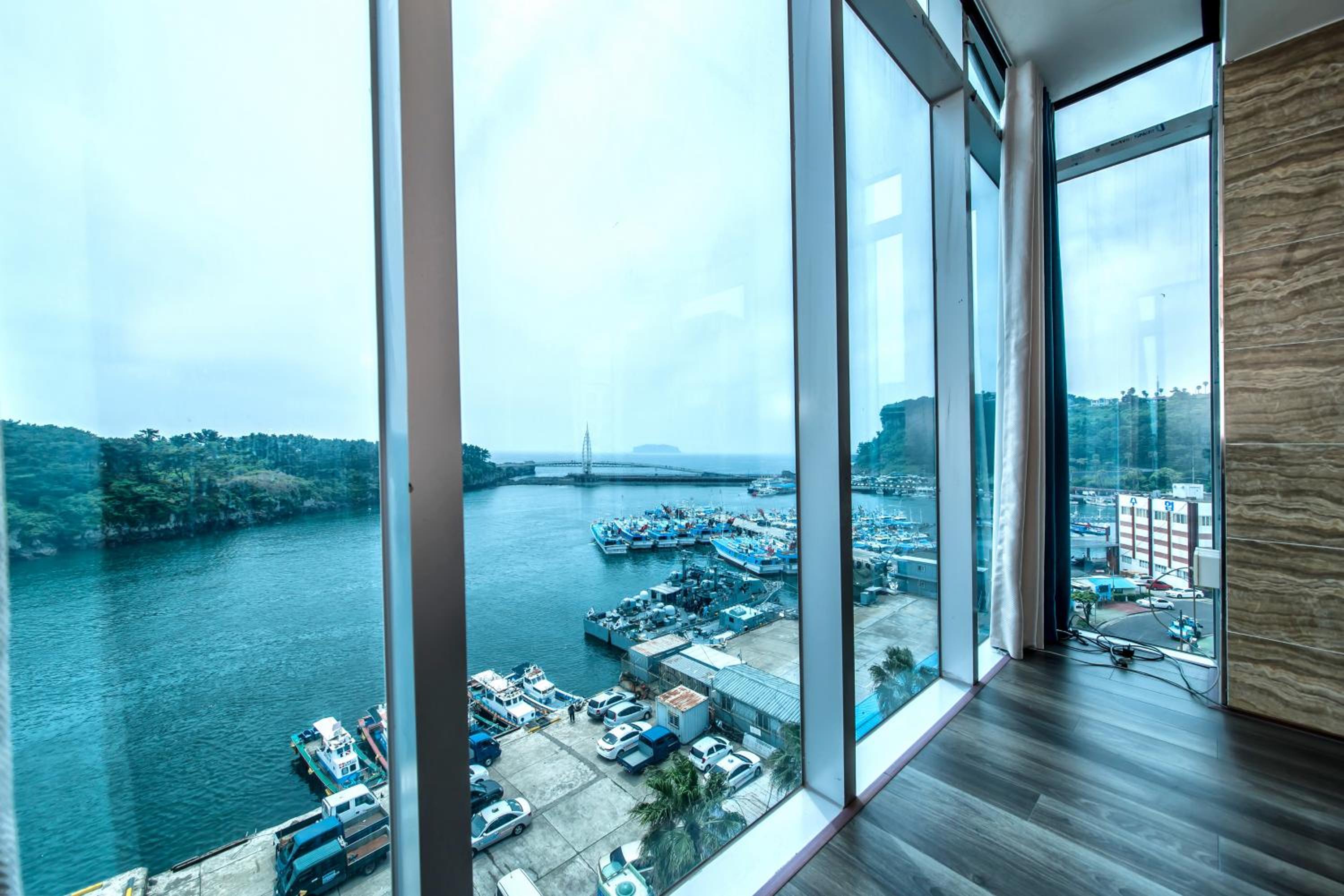 Island story pension