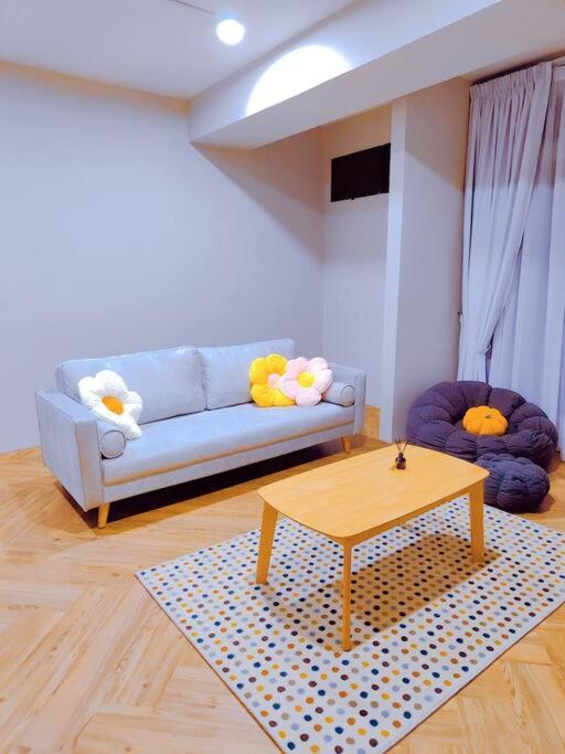 New Family Suite 2bdrms 8pax by AJ Home