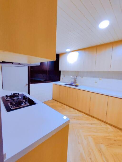 New Family Suite 2bdrms 8pax by AJ Home