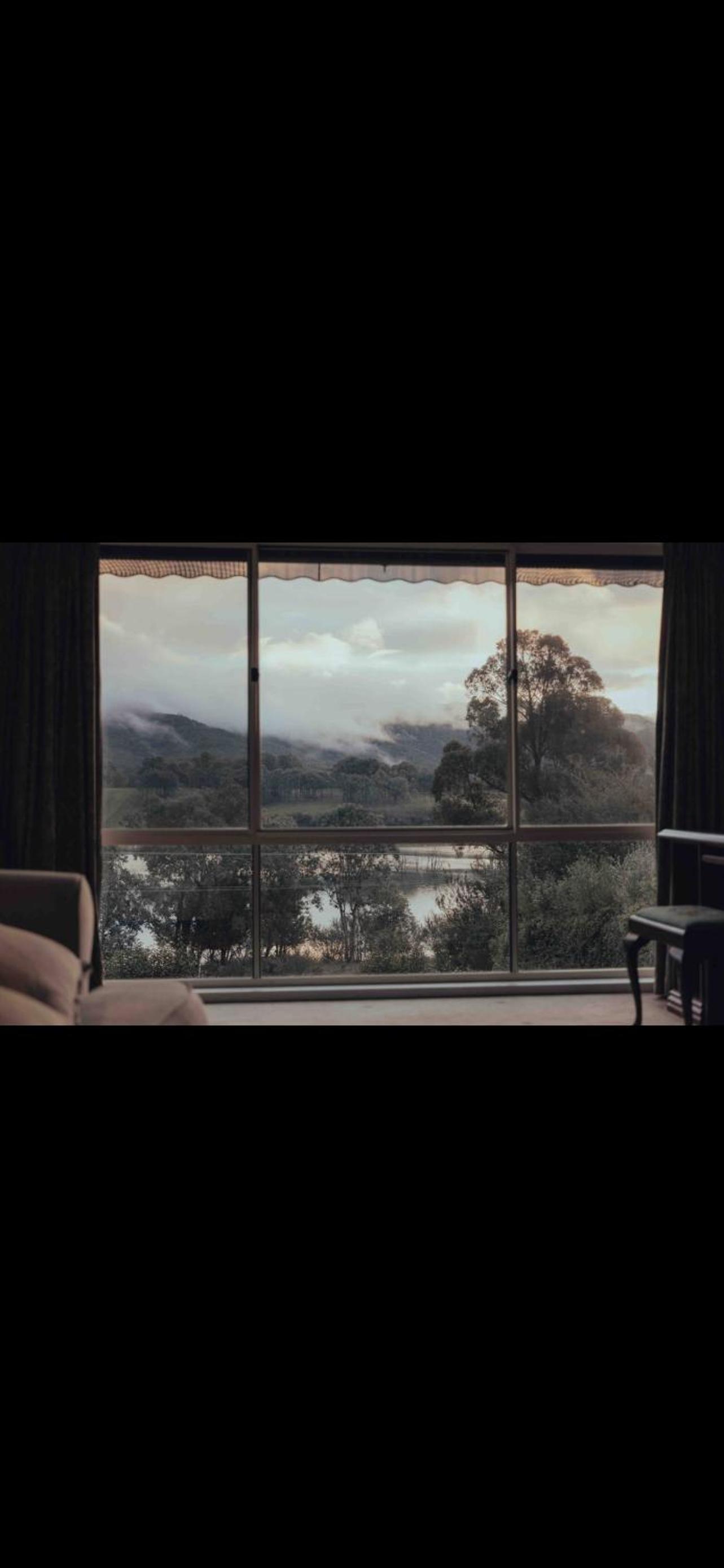 Jamieson Lake Home