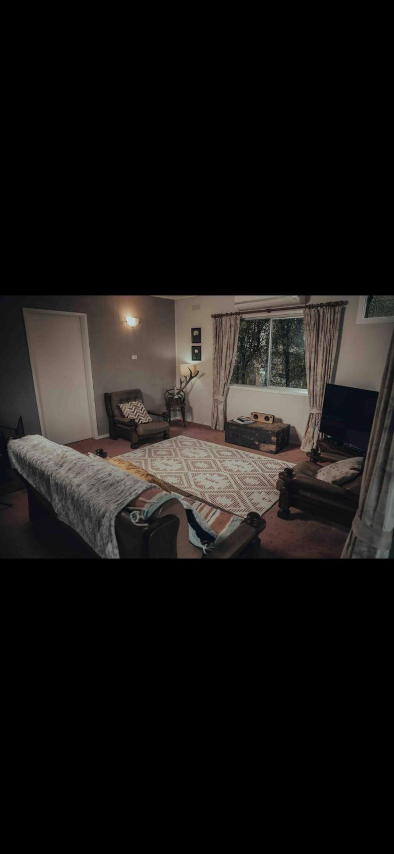 Jamieson Lake Home