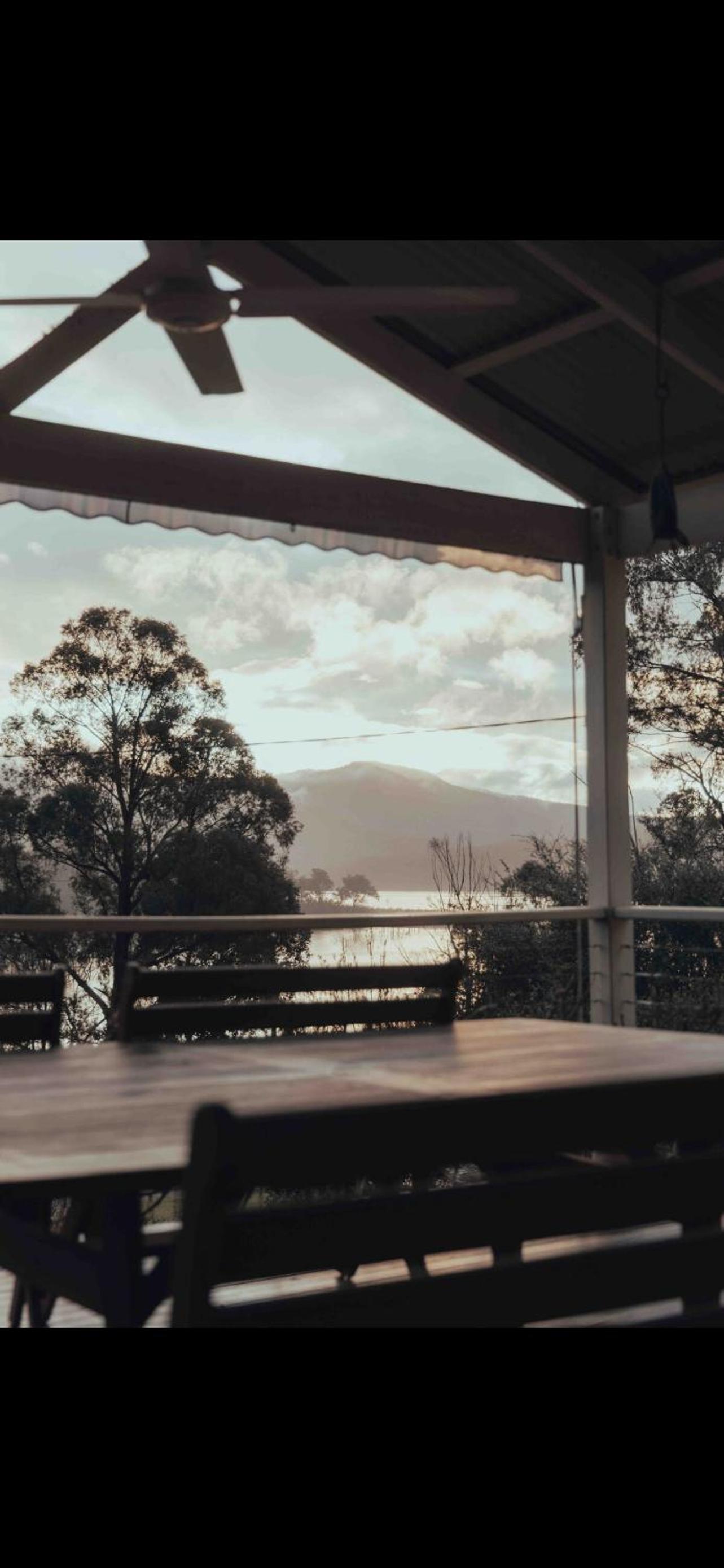 Jamieson Lake Home