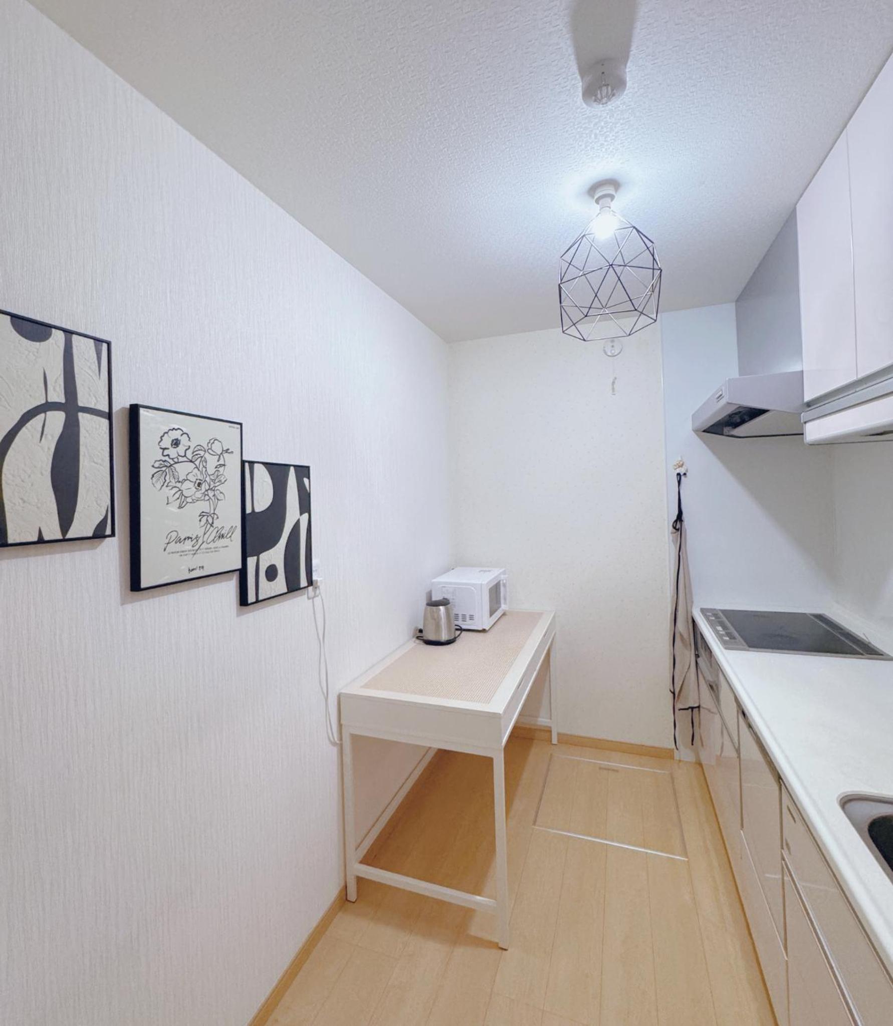 Spirited Away Entire House for 10 &Near Public Transport 5 min Walk&Direct to Osaka Castle Shinsaibashi Umeda &Free Parking &Near Shopping Street