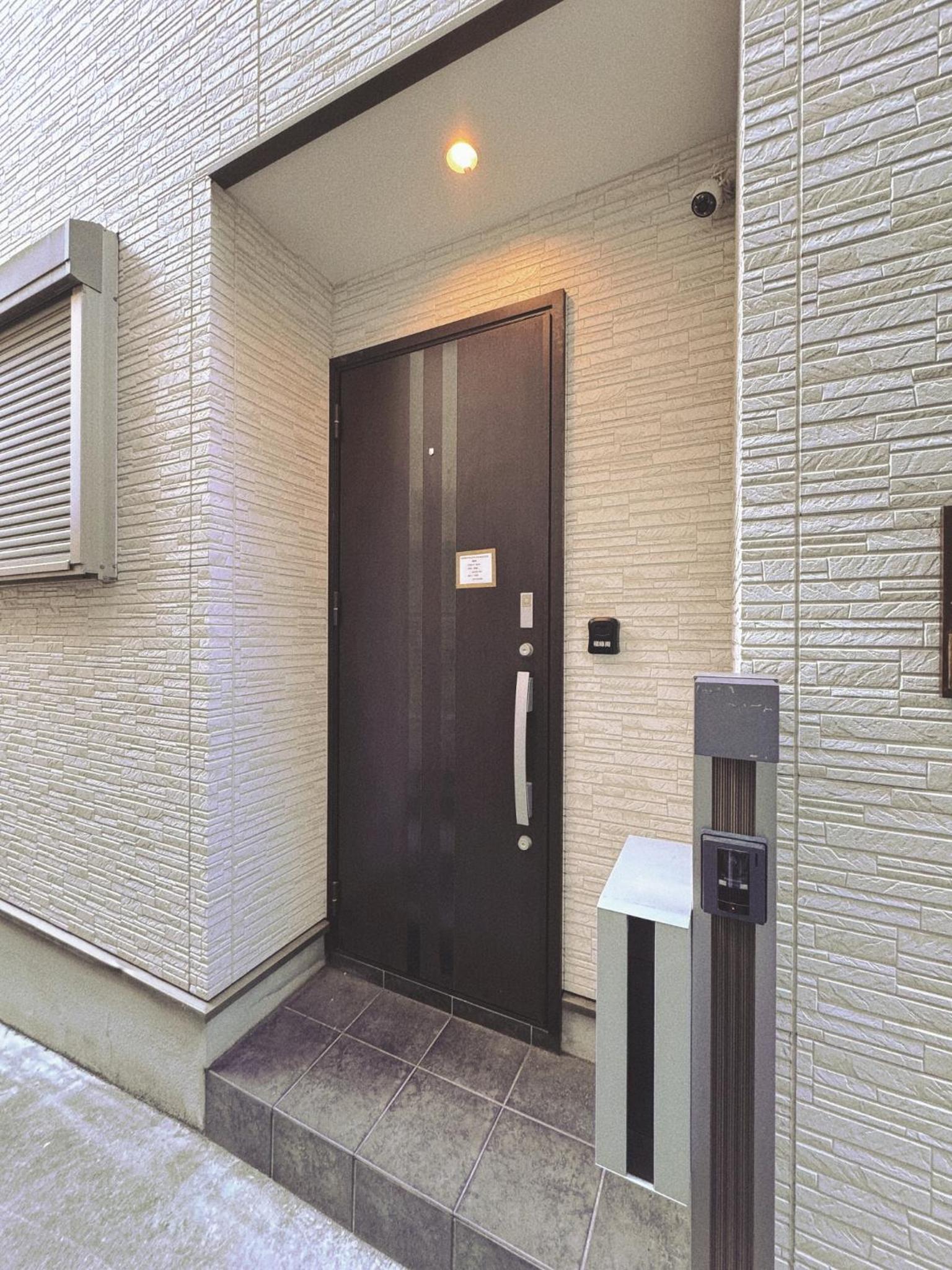 Spirited Away Entire House for 10 &Near Public Transport 5 min Walk&Direct to Osaka Castle Shinsaibashi Umeda &Free Parking &Near Shopping Street