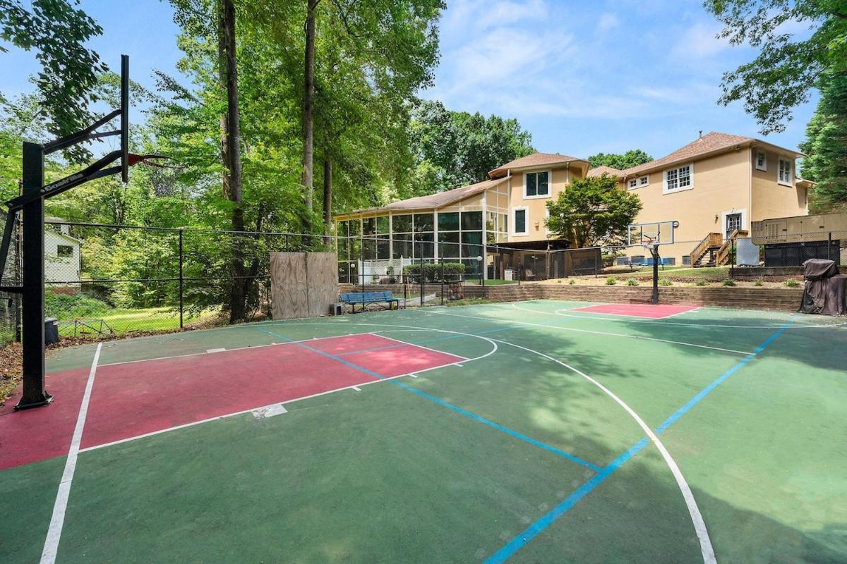 Mansion-Pool-Bball Court-Gym-Spa