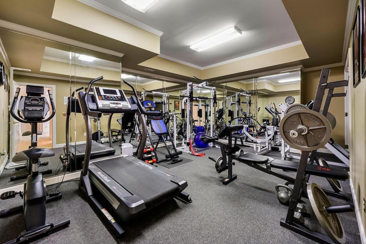 Mansion-Pool-Bball Court-Gym-Spa
