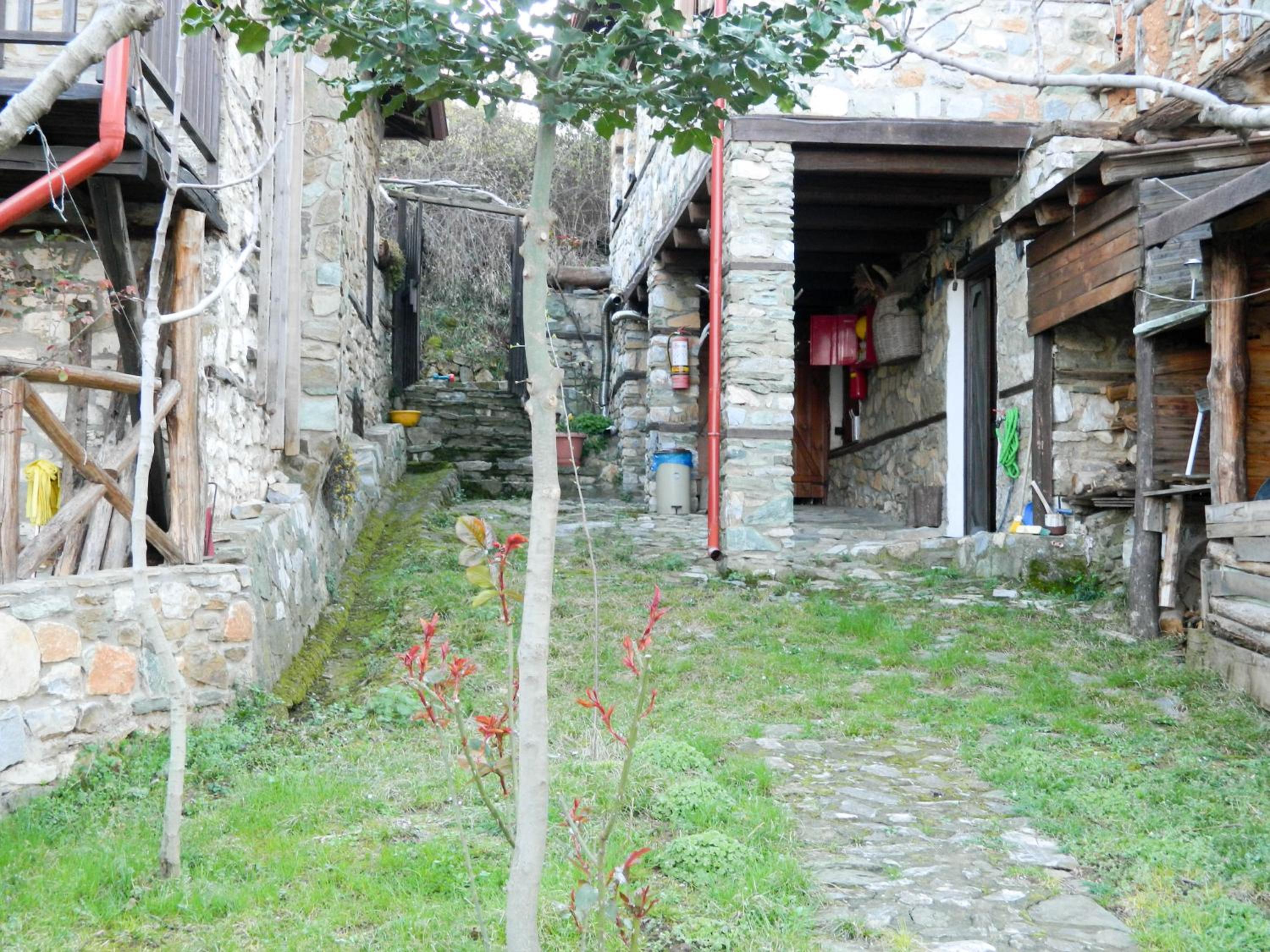 Photo 32