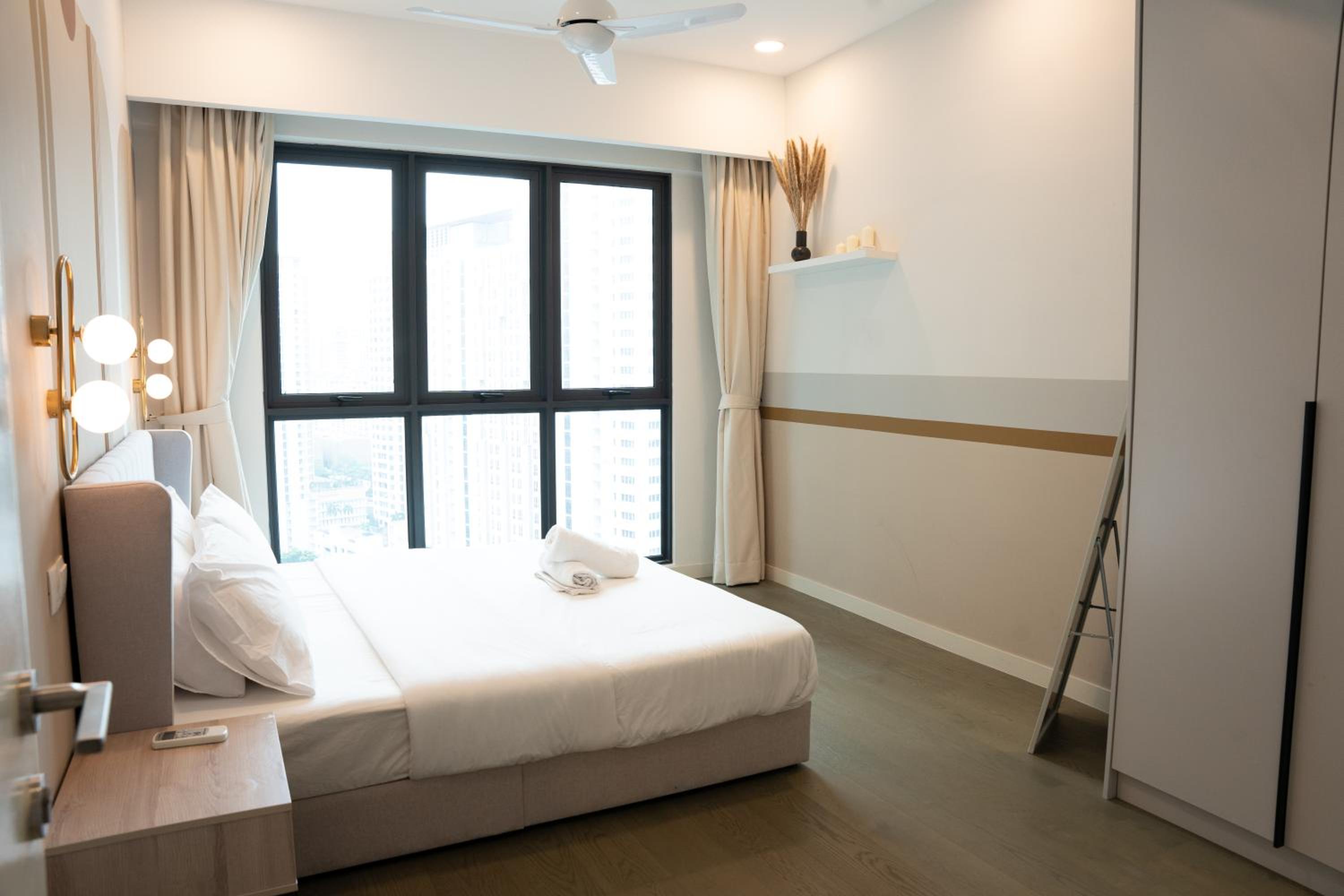 OOAK SUITES AT MONT KIARA KUALA LUMPUR