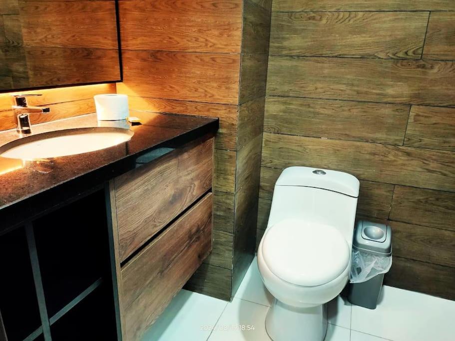6A - Lujoso Penthouse con Amplia Terraza - Equipetrol, Sirari