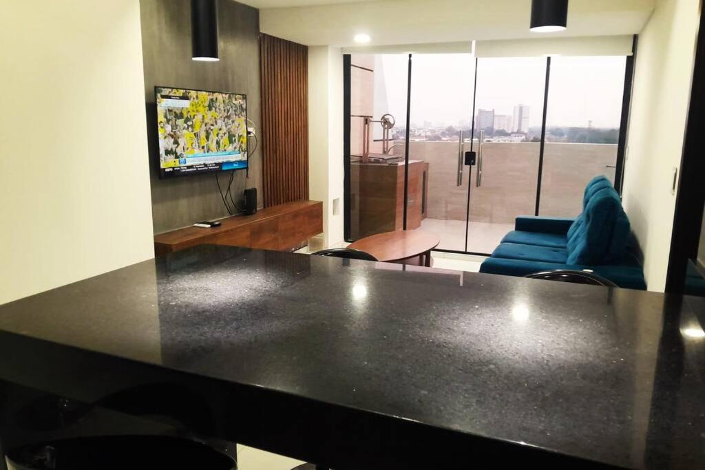 6A - Lujoso Penthouse con Amplia Terraza - Equipetrol, Sirari
