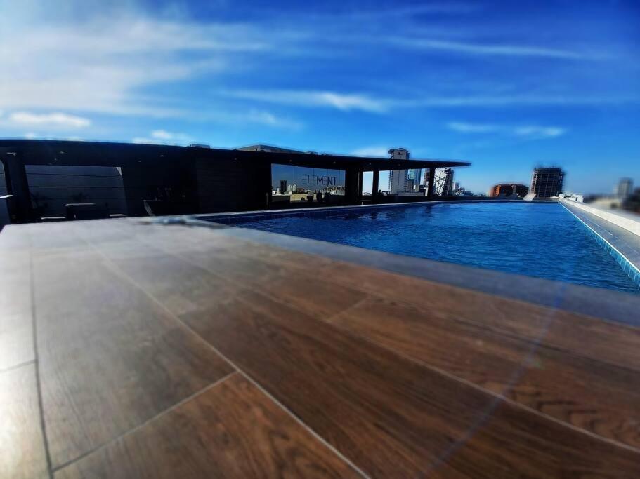 6A - Lujoso Penthouse con Amplia Terraza - Equipetrol, Sirari