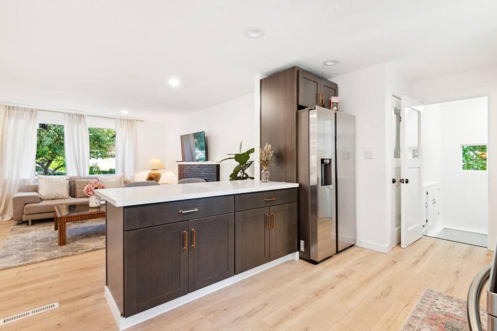 Welcome to Modern Bright Home! view 5