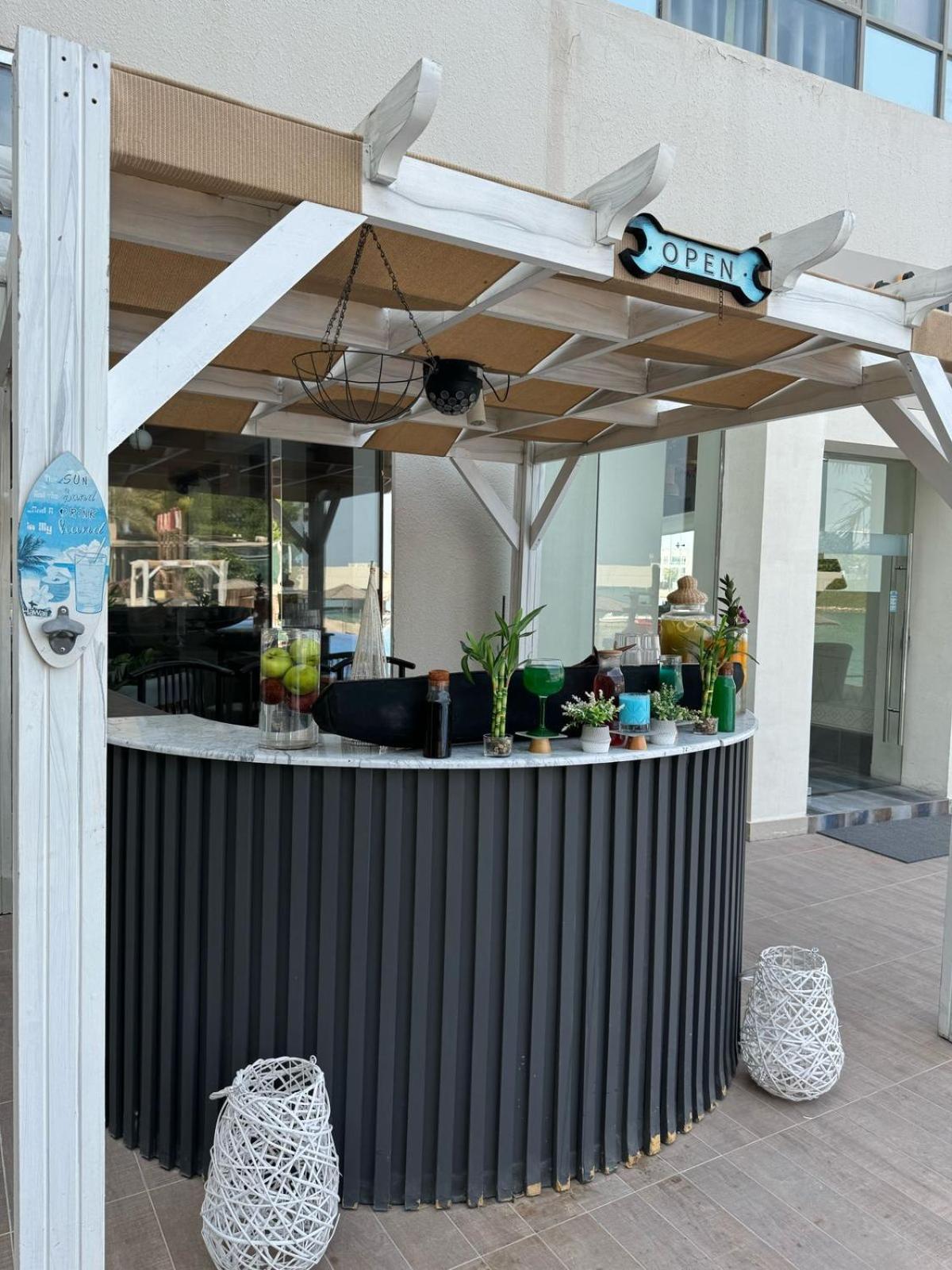 Dragon Beach Hotel