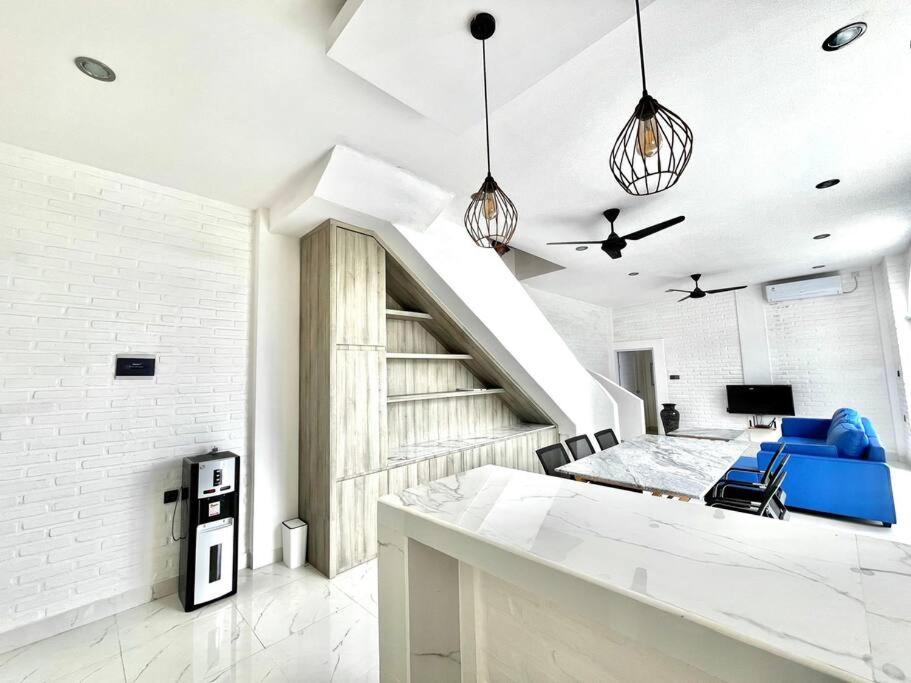 Brand New Private 3 Bdr Villa view 3