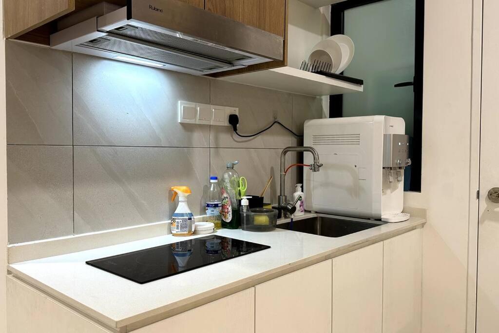 Entire Condo in Petaling Jaya photo 4
