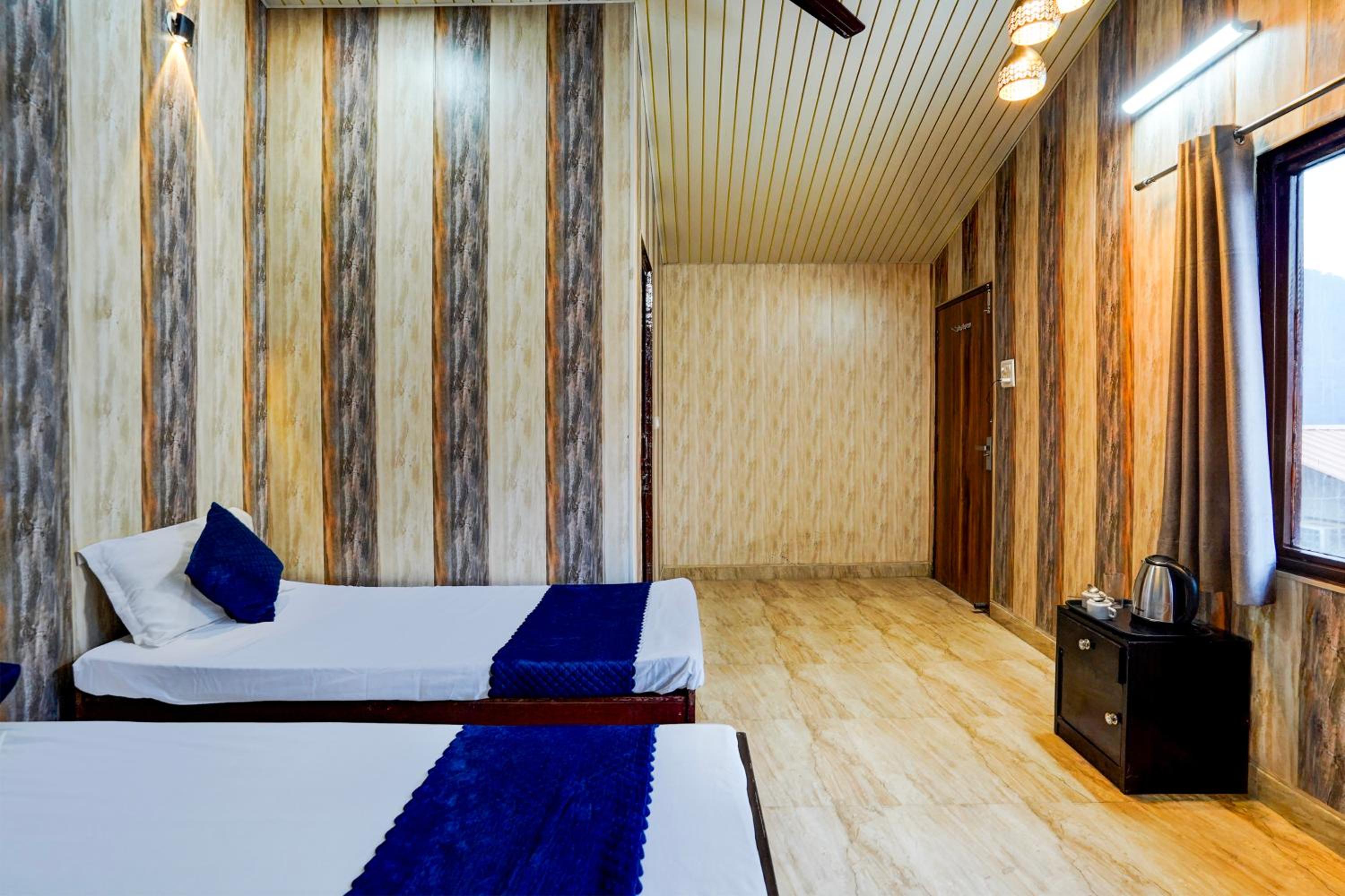 ValleyKing Resort by Sky Stays view 2