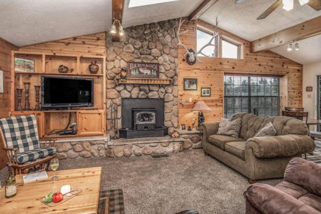 Hughes, Cabin at Ruidoso, with Forest View view 2