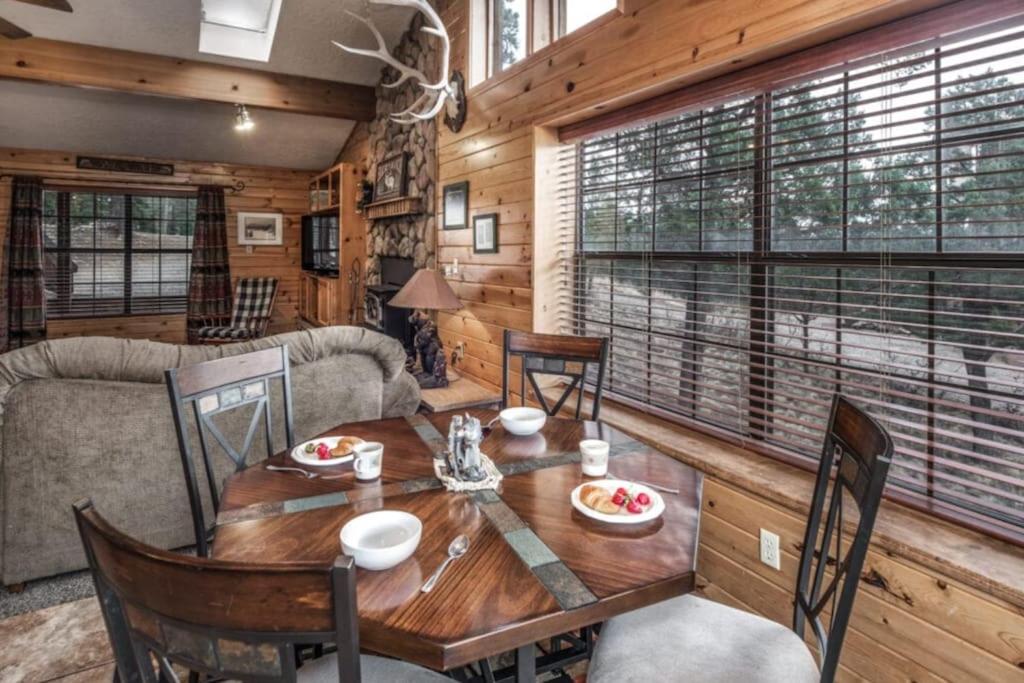 Hughes, Cabin at Ruidoso, with Forest View view 4