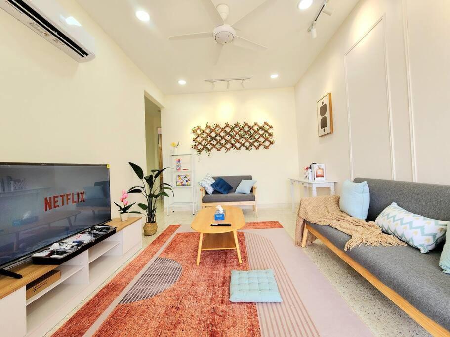 NEW! Petaling Jaya Corner Landed, 4 Bedroom, Kids Playground Slides, SS17,16 Pax,Seventeen Mall, Eastin, Phileo, SS2, Jaya One,UM photo 1