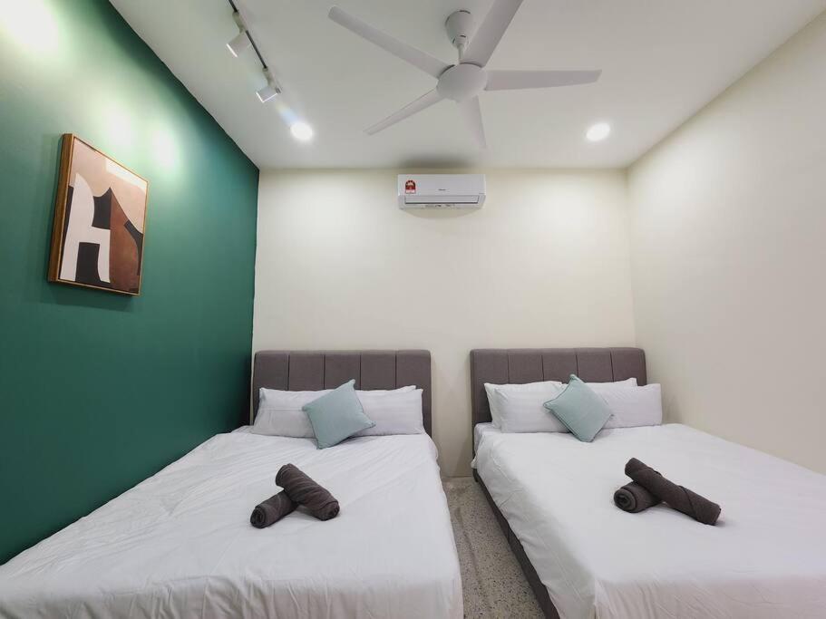 NEW! Petaling Jaya Corner Landed, 4 Bedroom, Kids Playground Slides, SS17,16 Pax,Seventeen Mall, Eastin, Phileo, SS2, Jaya One,UM photo 8
