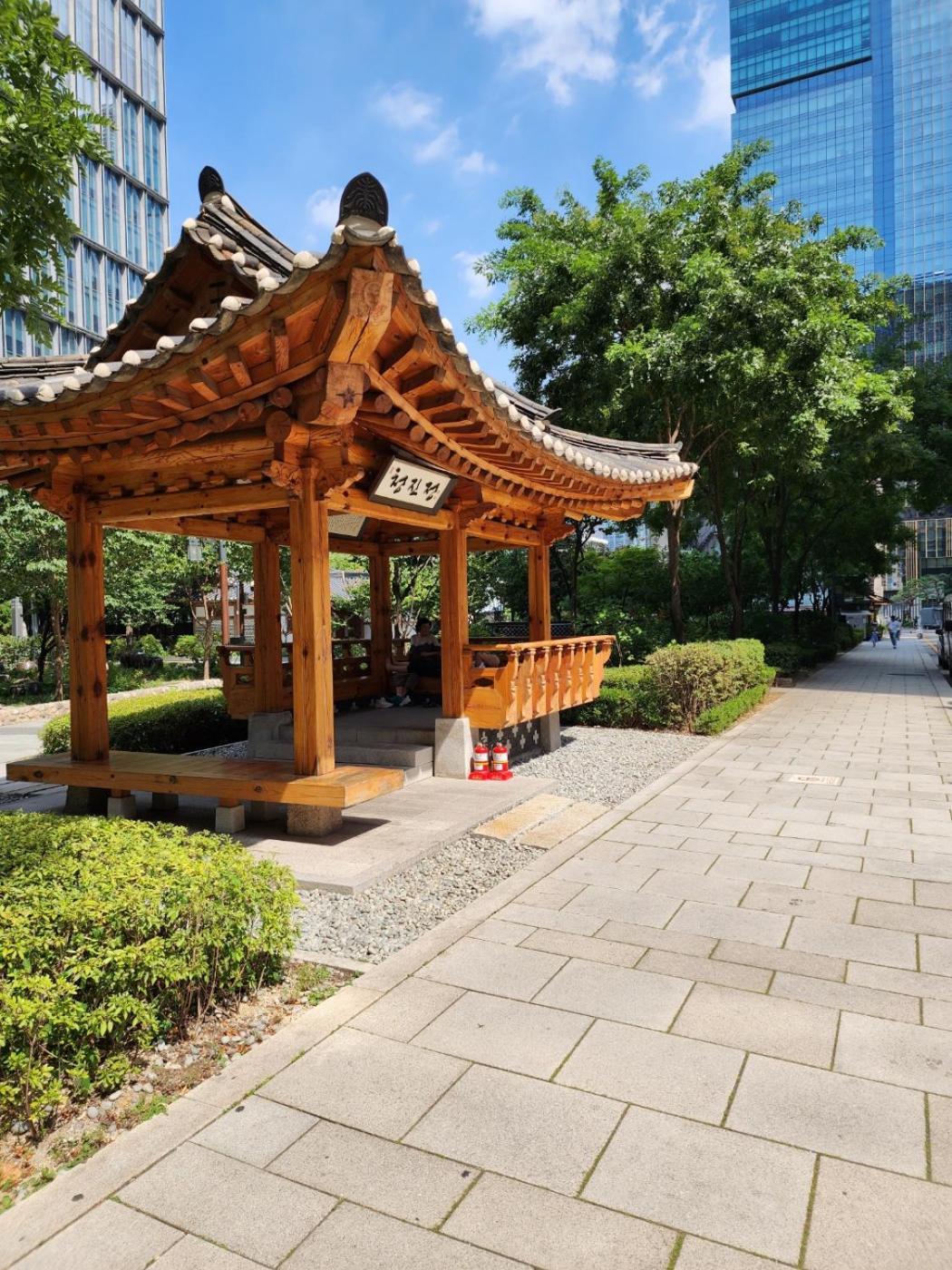 the glory house view 5