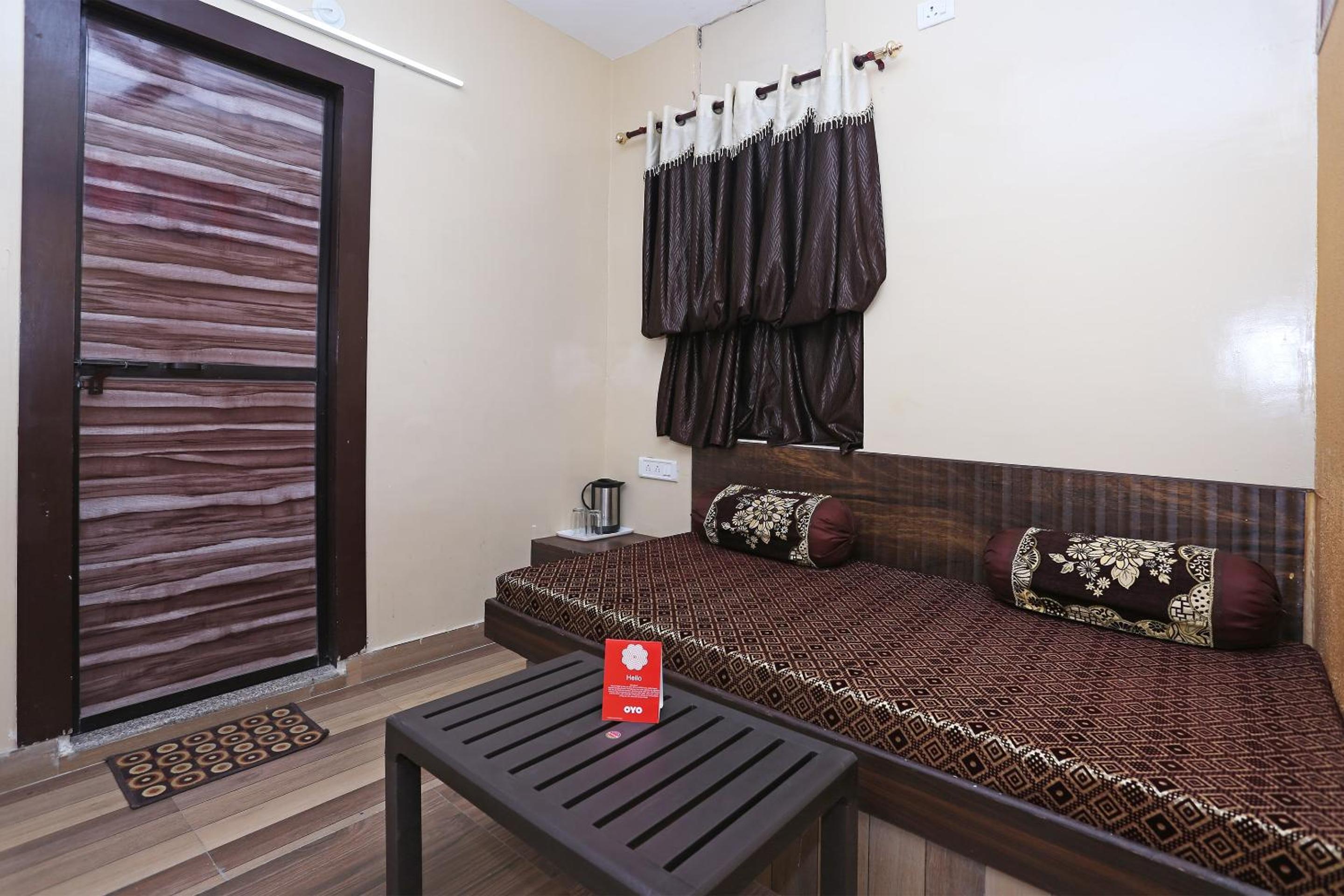 Hotel O Vaishnavi