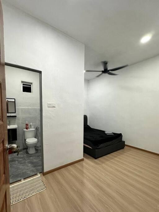 Cinematic Home Stay photo 6