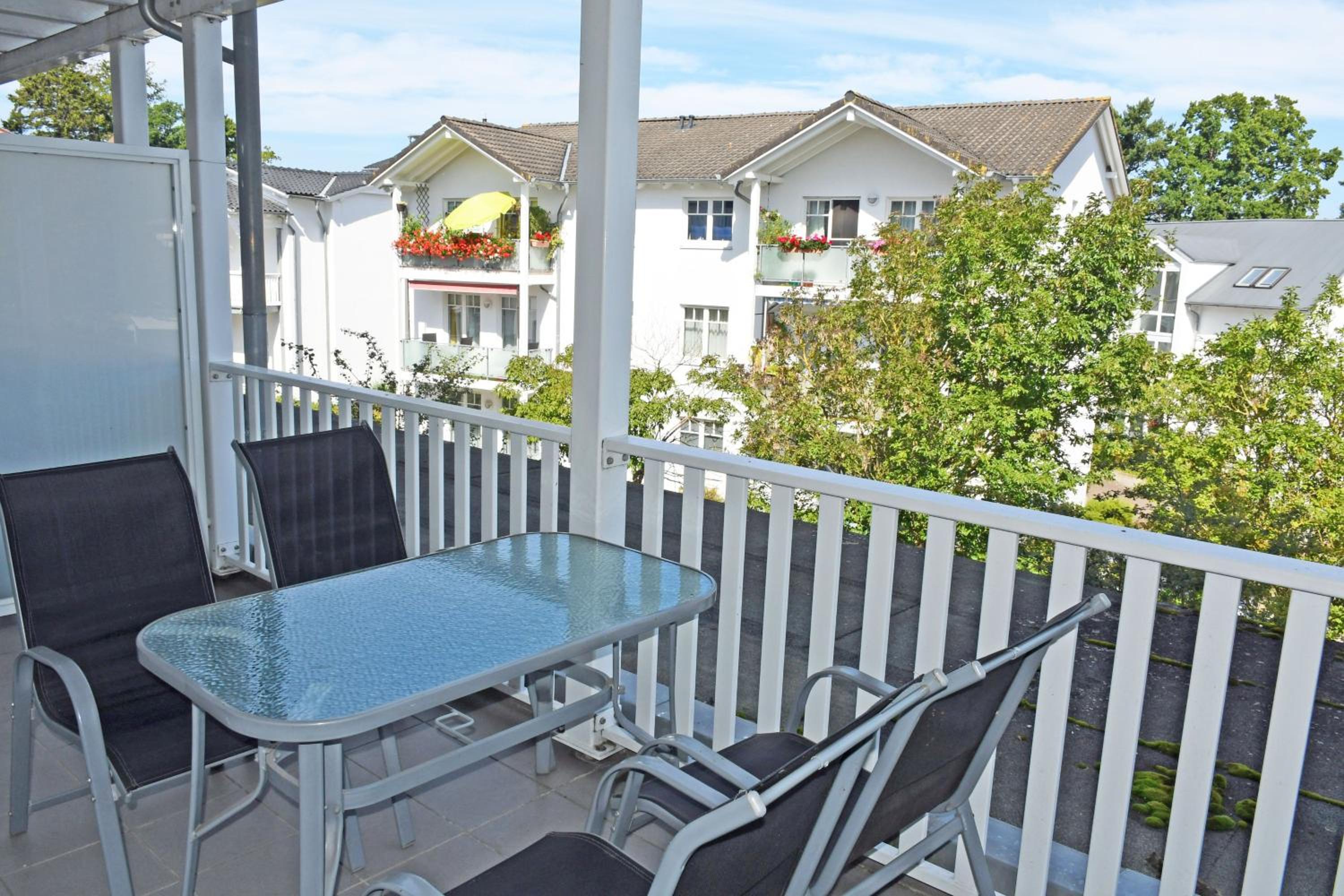 Appartementhaus mit Balkon 300 m bis zum Strand HSr
