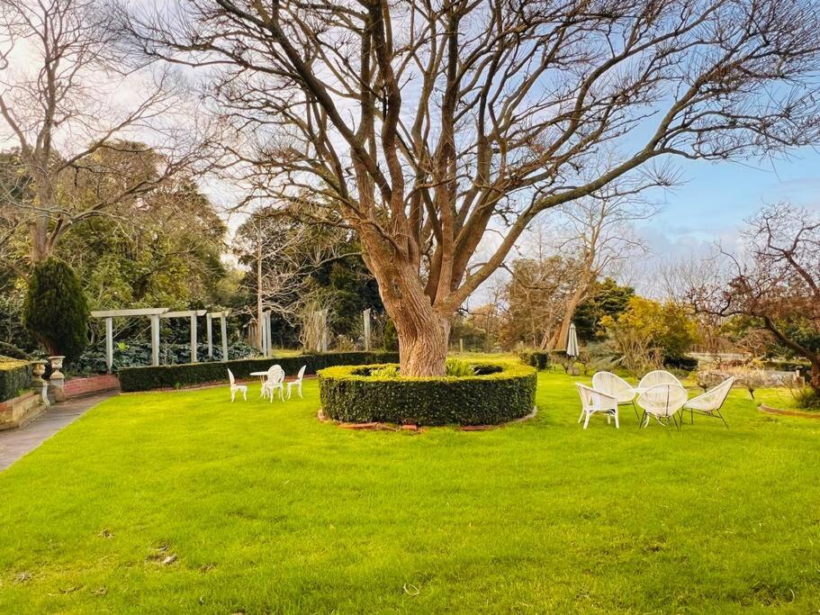 Beautiful Federation Residence for 16 Guests great for wedding functions