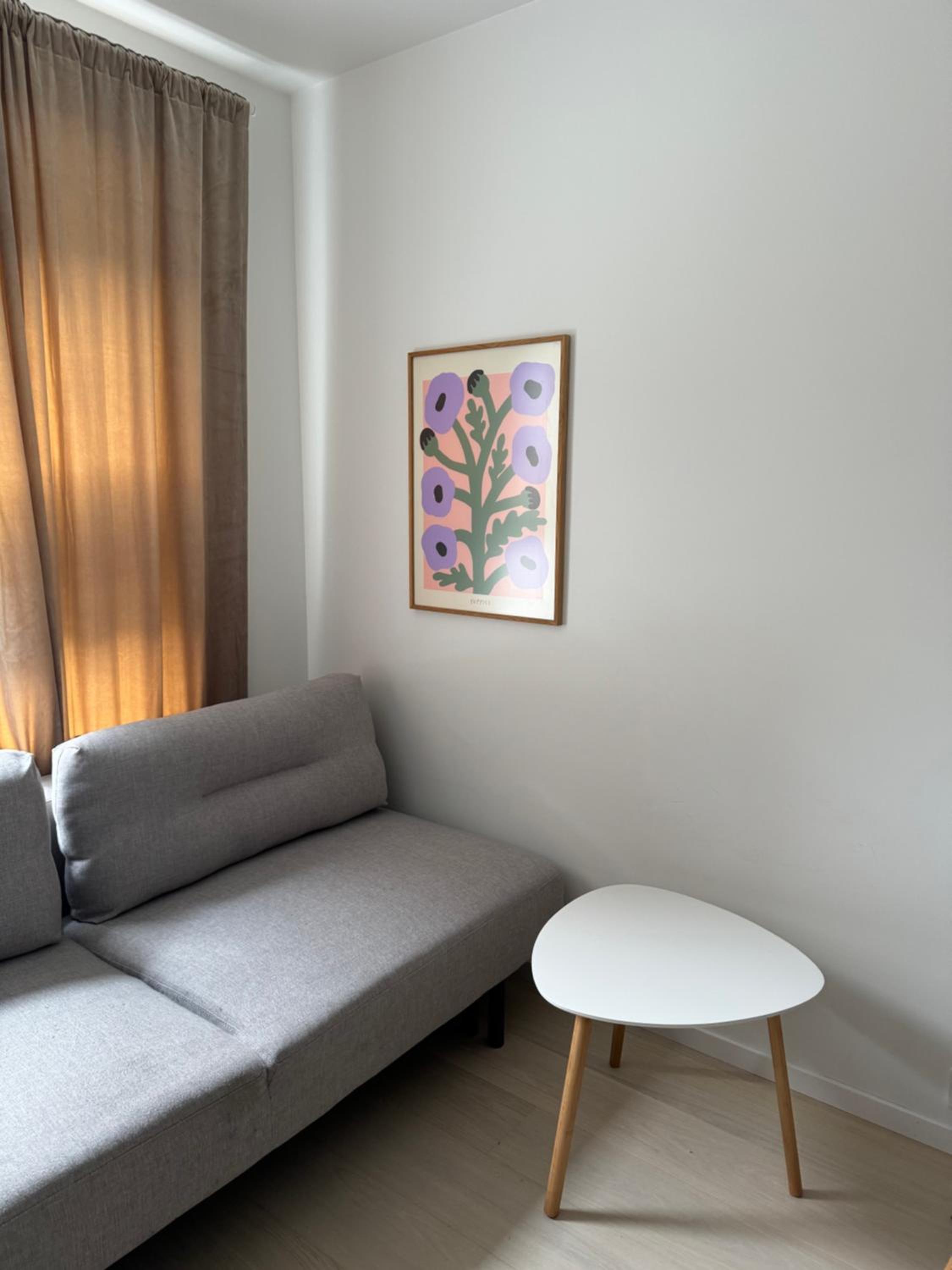 Liten og moderne hybel med gratis parkering view 2
