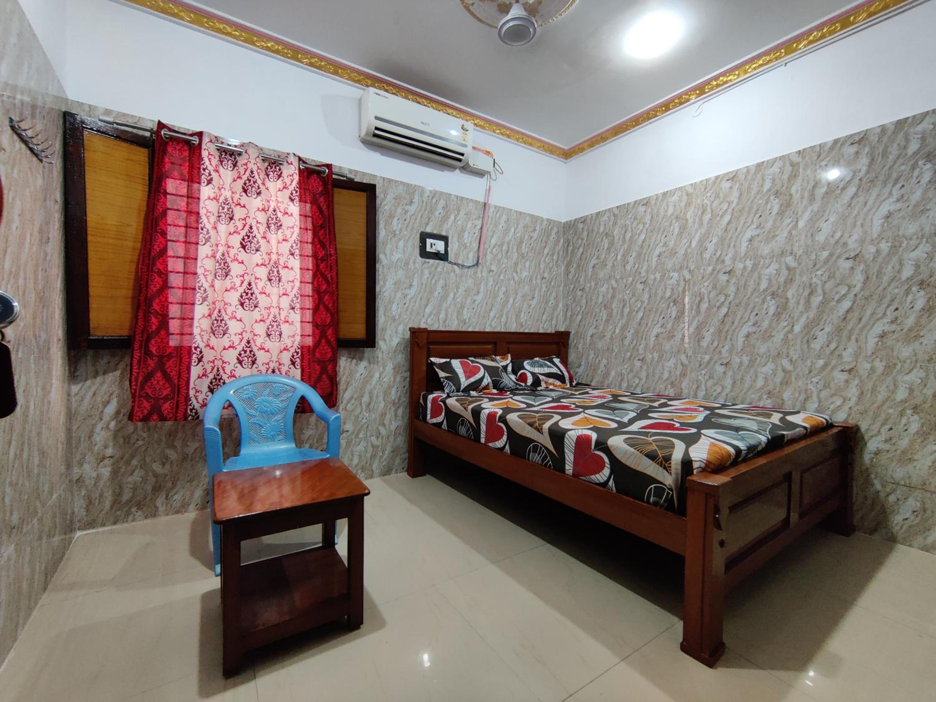 Siva Lodge