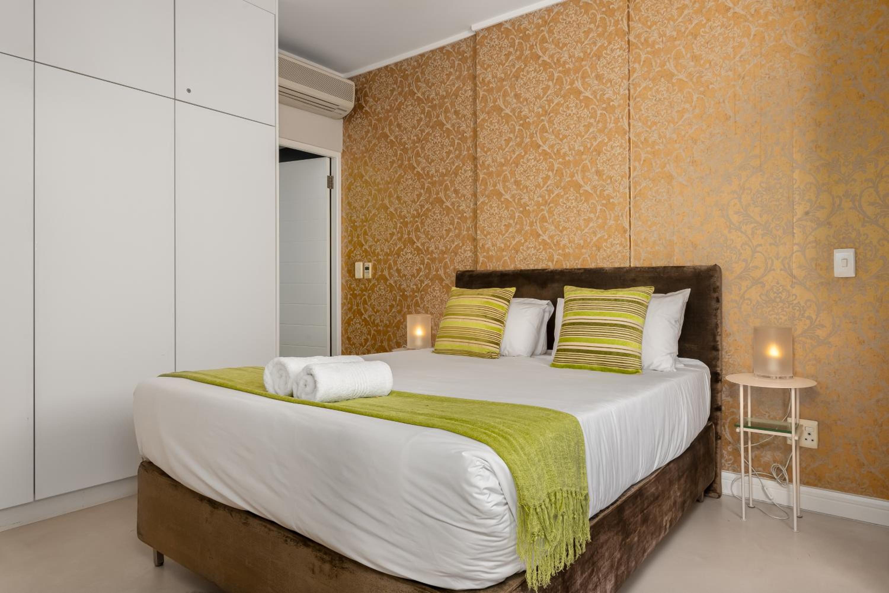Rockwell Apartments