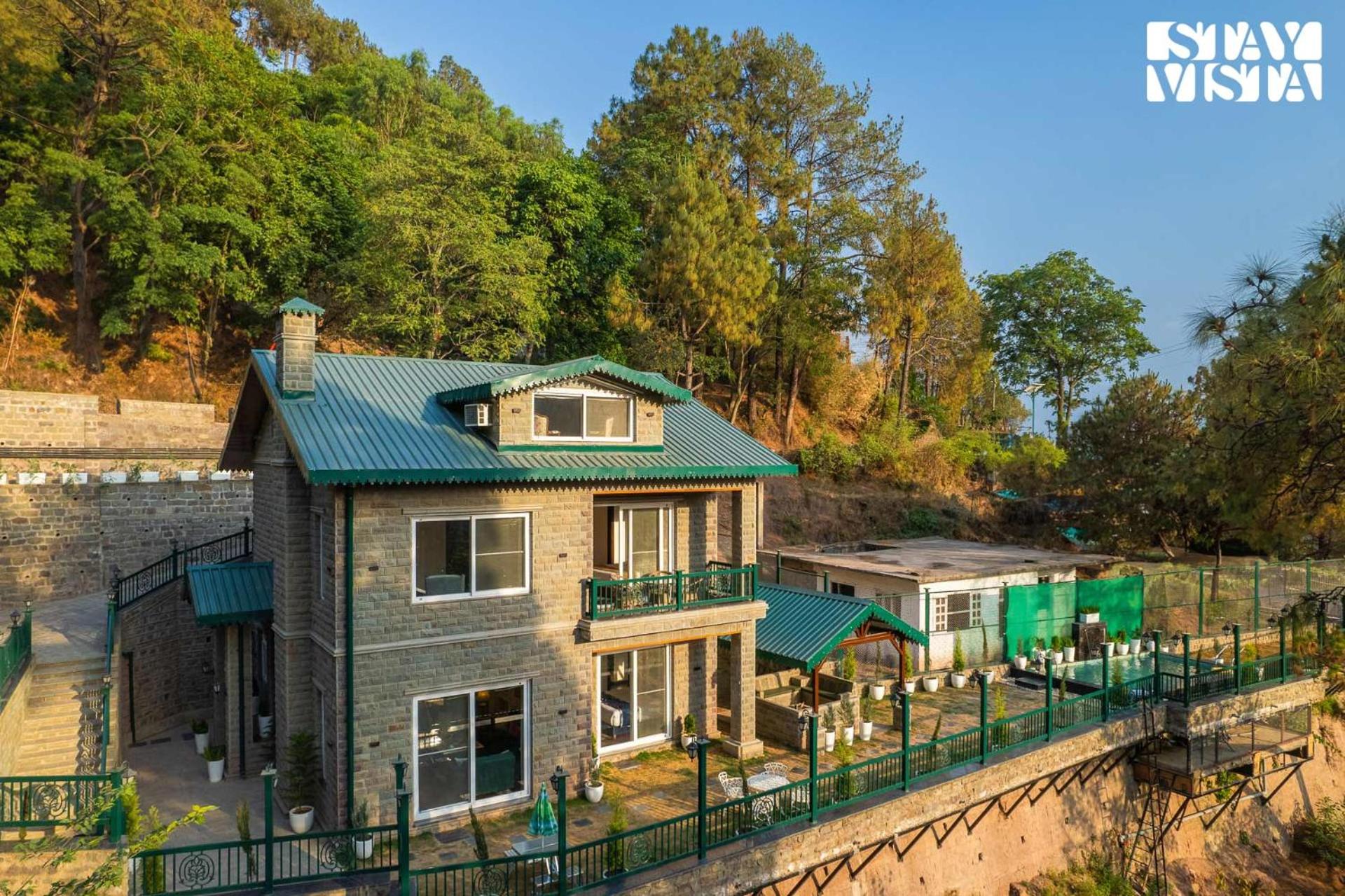 StayVista at Villa Montierra with Luxury Pool Villa & Complimentary Breakfast