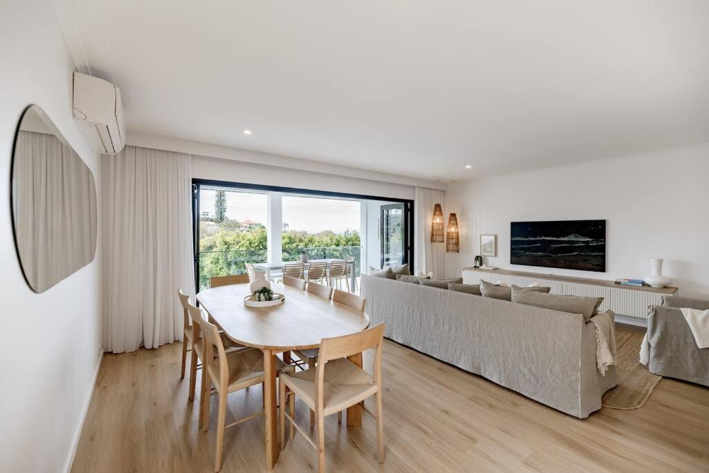 Sunny Luxury in Paradise Sunrise Beach Noosa
