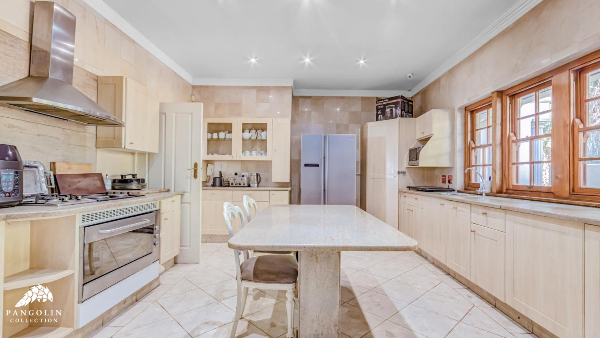 House Sunbeam, Guesthouse with breakfast and Self-catering cottage