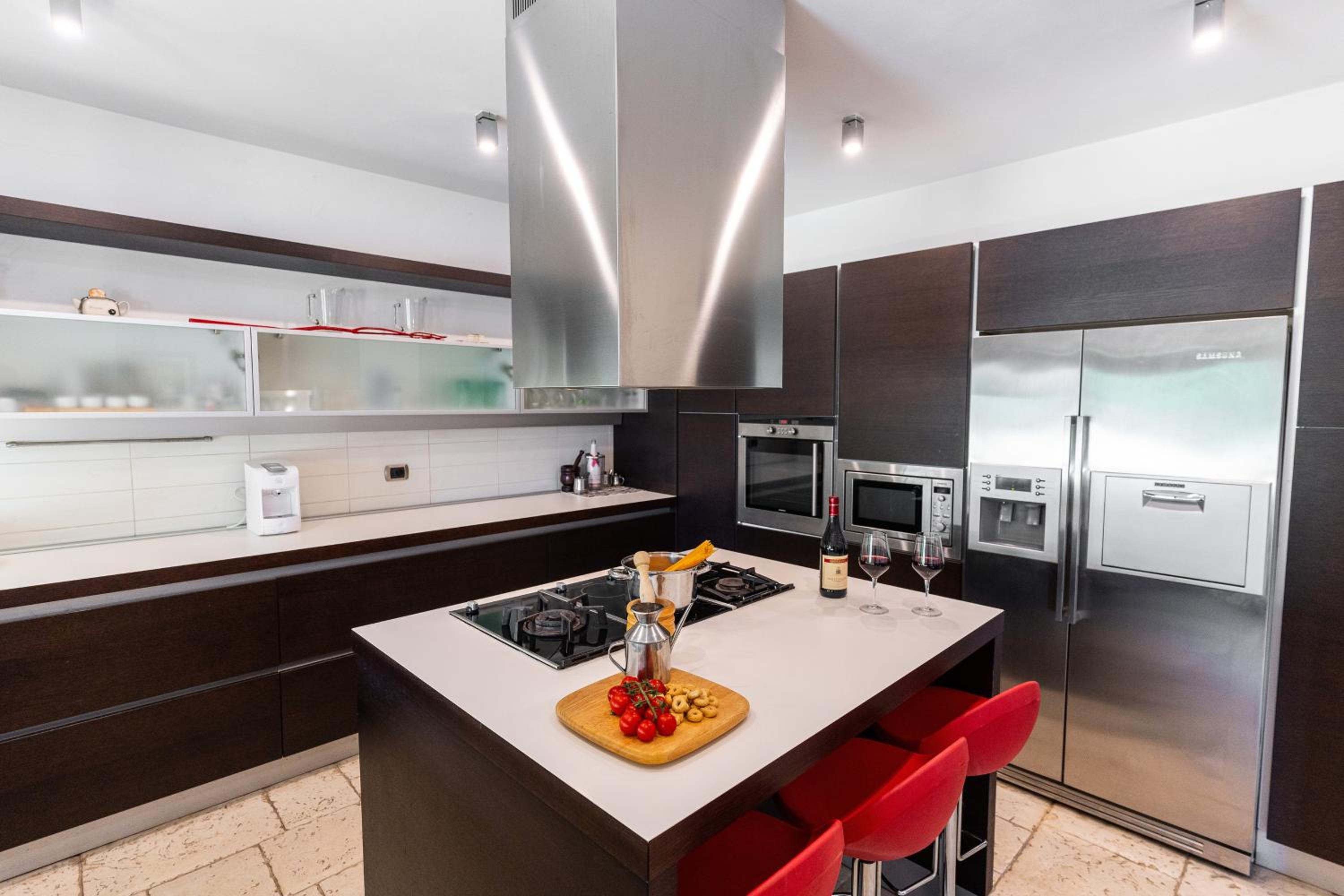Villa Dolce Vita - Vista Colline, Jacuzzi, 3Suites & 5min dal mare view 3