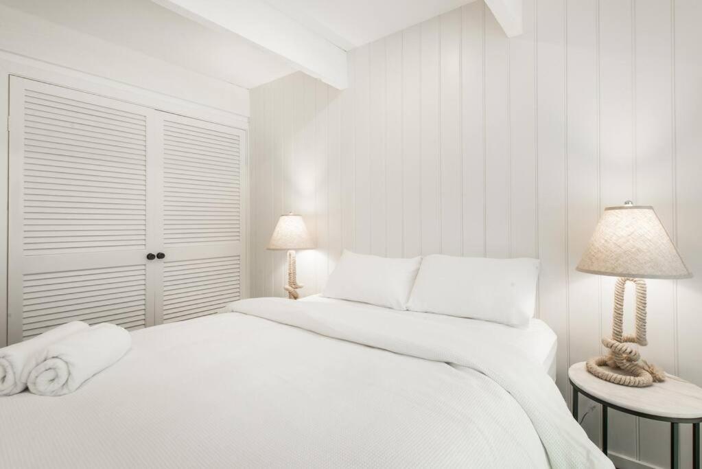 Blairgowrie Beach Townhouse Opposite the beach!