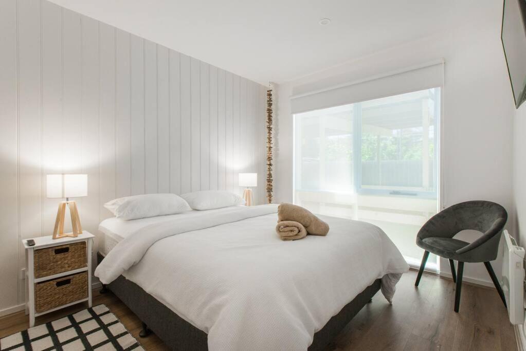 Blairgowrie Beach Townhouse Opposite the beach!