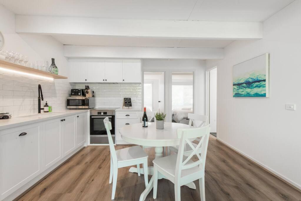 Blairgowrie Beach Townhouse Opposite the beach!