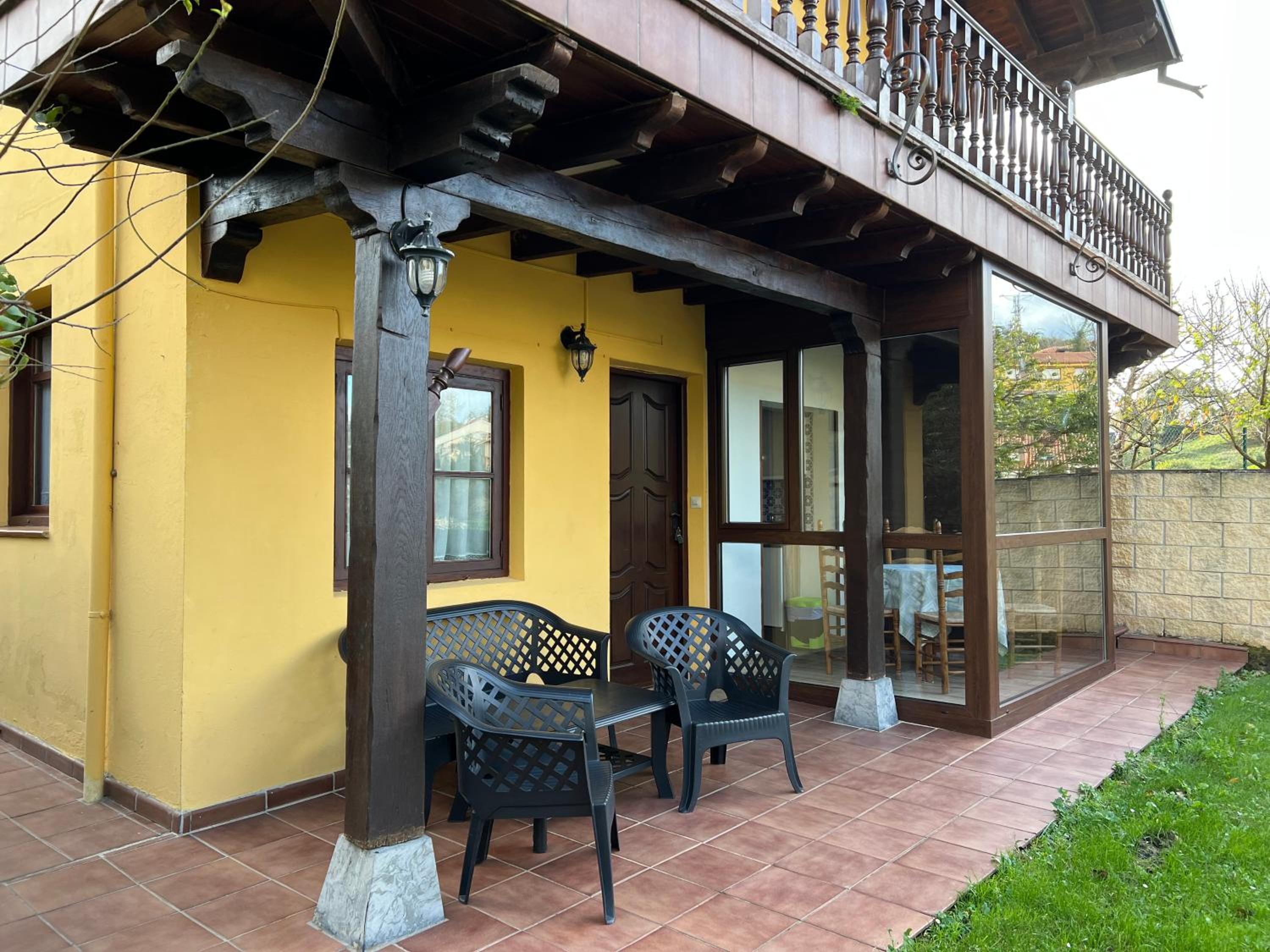 LA CASUCA planta baja COMILLAS