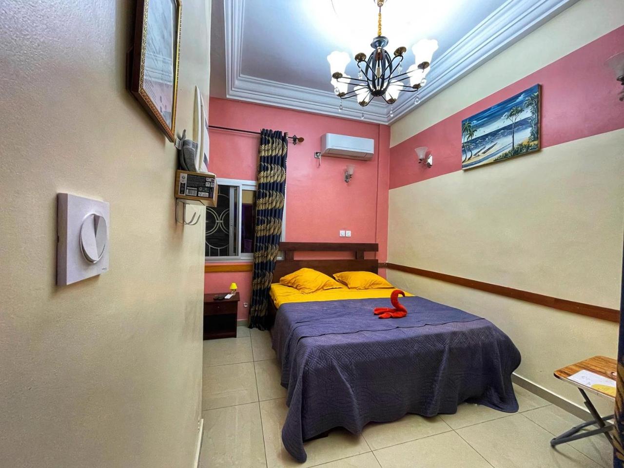 Chambre meublée Biyem Assi TKC