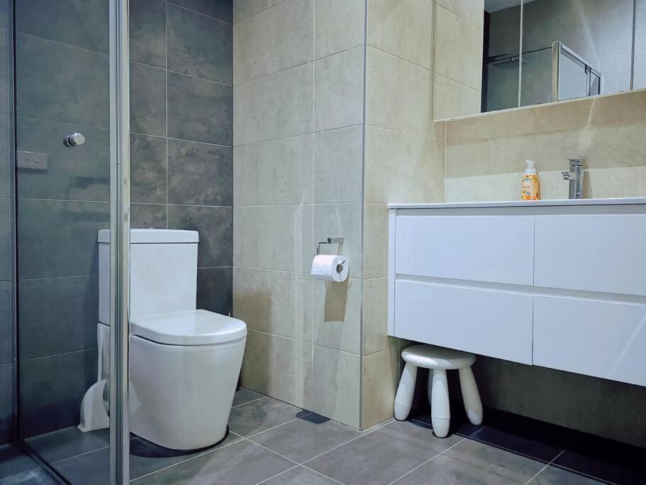 Melbourne Airport Area 3Bedroom House Strathmore Heights