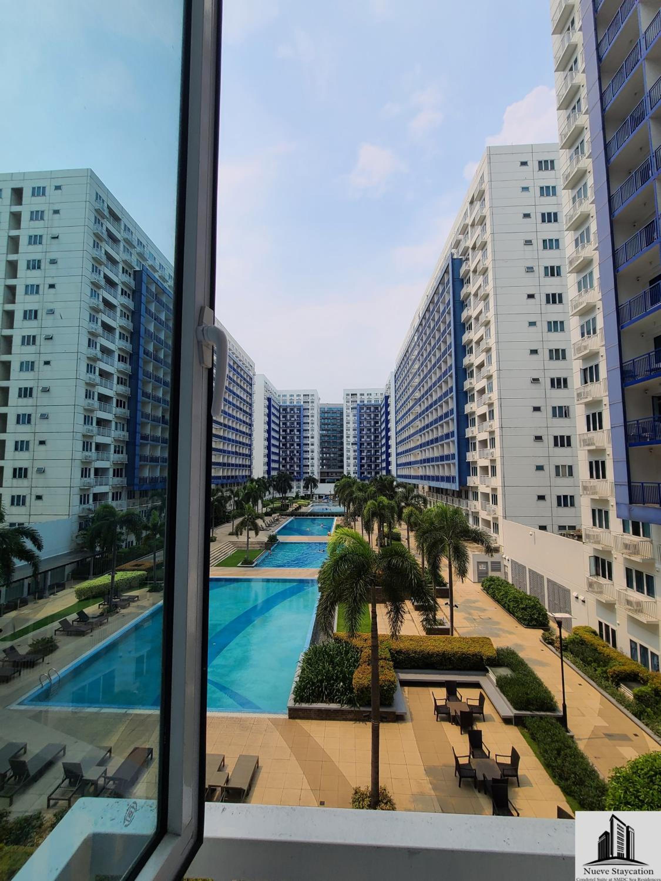 Nueve Staycation